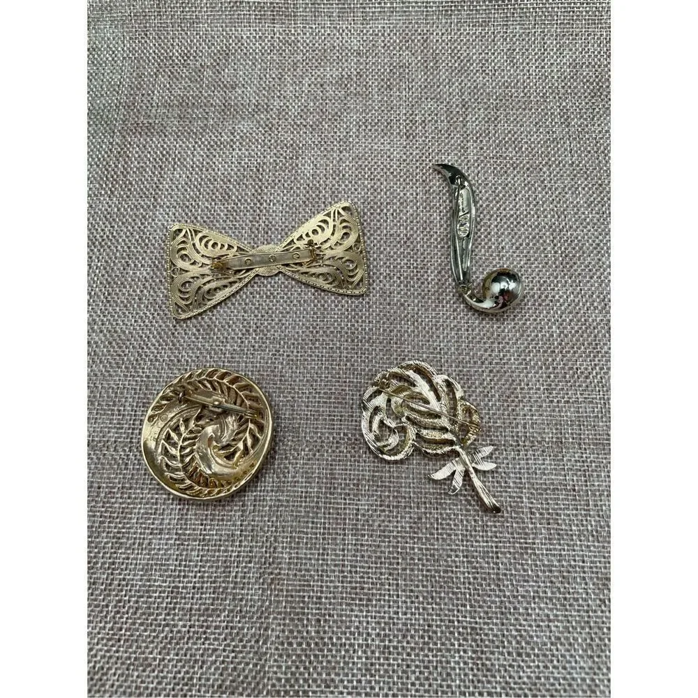 Vintage Bundle of 4 Broaches Pins Goldtone Stamped